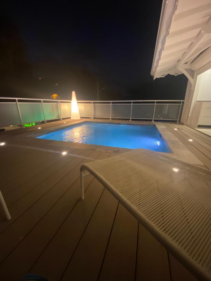 Les Appart Villa Sunbay Caraibes Avec Piscine Privative Vue Mer Et Montagne Le François Eksteriør billede