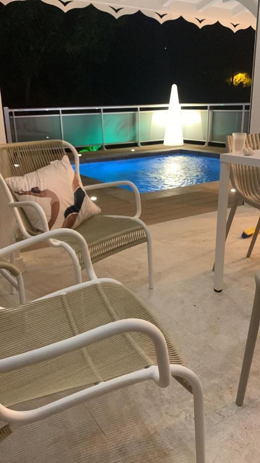 Les Appart Villa Sunbay Caraibes Avec Piscine Privative Vue Mer Et Montagne Le François Eksteriør billede