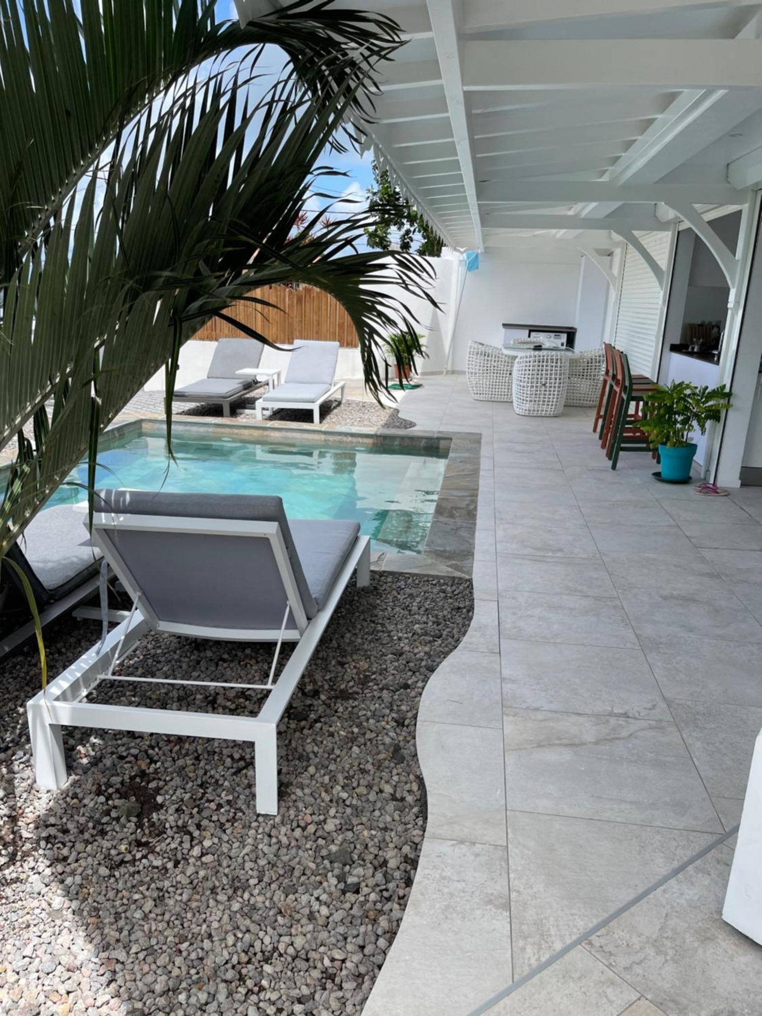 Les Appart Villa Sunbay Caraibes Avec Piscine Privative Vue Mer Et Montagne Le François Eksteriør billede