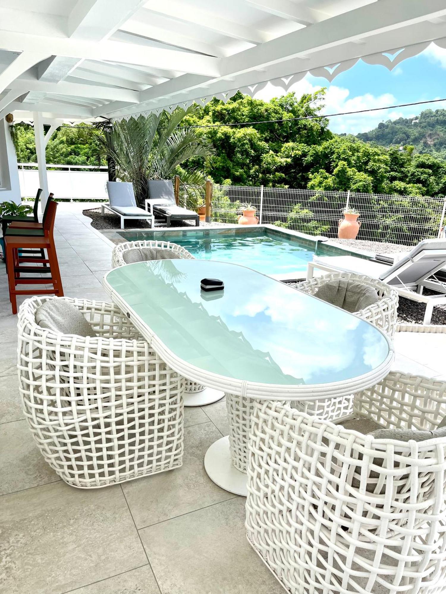 Les Appart Villa Sunbay Caraibes Avec Piscine Privative Vue Mer Et Montagne Le François Eksteriør billede